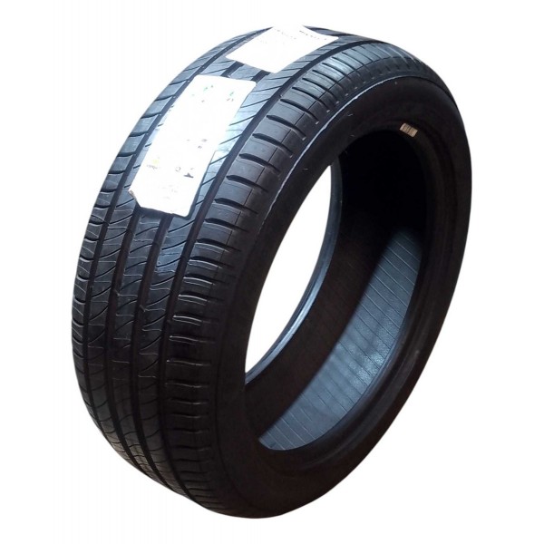 Pneu Michelin Aro 17 225/45 R17 Primacy 4 94w